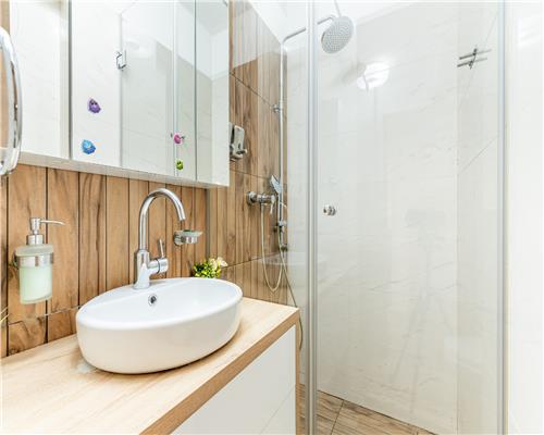 Apartament 4 camere de inchiriat zona Platinia