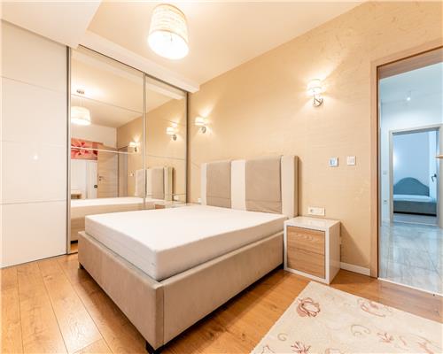 Apartament 4 camere de inchiriat zona Platinia