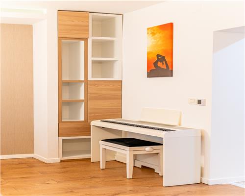 Apartament 4 camere de inchiriat zona Platinia