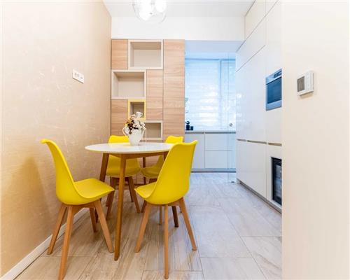 Apartament 4 camere de inchiriat zona Platinia