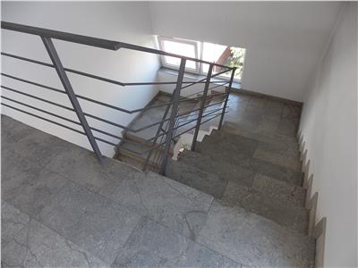 Comision 0%. Apartament 3 camere in A.Muresanu cu terasa panoramica si garaj