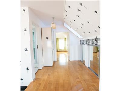 Comision 0%. Apartament 3 camere in A.Muresanu cu terasa panoramica si garaj