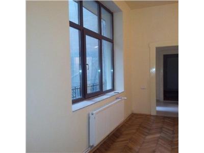 Apartament 3 camere in Centru, Cinema Arta